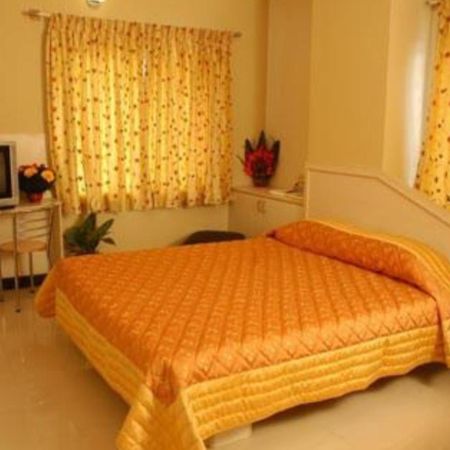 The Corporate Comforts Bangalore Extérieur photo